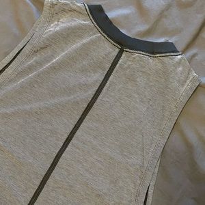 Lululemon Mustle Tank Striped 6/8